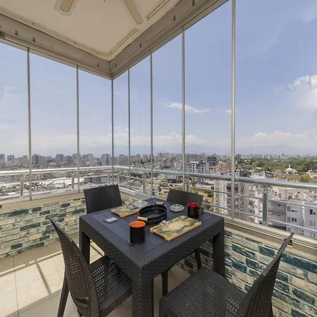 Chic And Spacious Flat In * Antalya